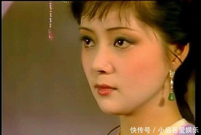  暗示|林黛玉薛宝钗谁是女一号？十二钗副册又副册都有暗示，不是并列