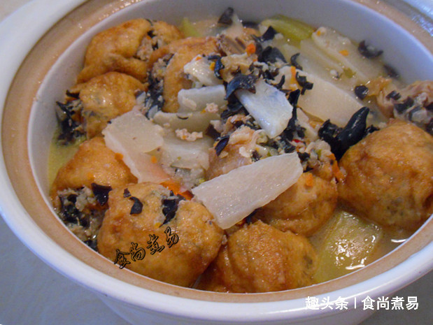 老妈做的五菜一汤,很家常接地气,吃的舒坦,在外花钱也买不到