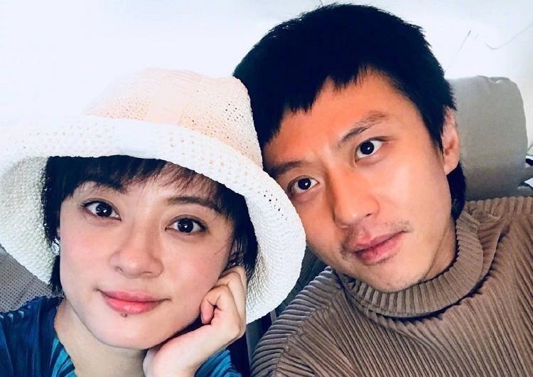 |沙雕动画,搞笑:在教室用粪水画画表白,结果被打惨!