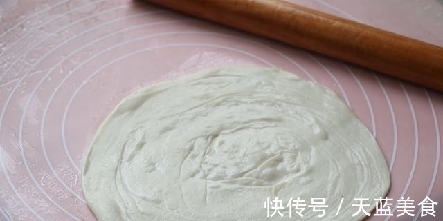 面粉别做包子,教你懒人吃法,做一次30天不用早起,天天吃都不腻