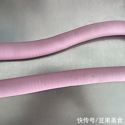 就让这道好吃不上火的紫薯馒头，温暖你这个冬天吧