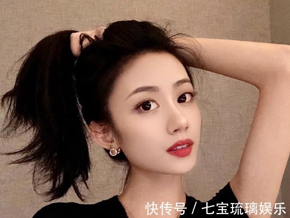 祝賀伍珂玥勇奪《中國好聲音》2021年度全國總冠軍殊榮