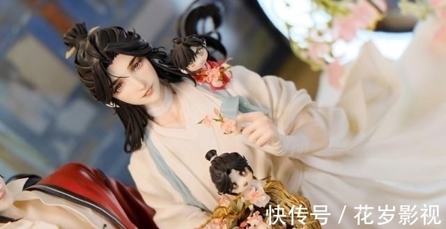 两不疑|《天官赐福》花怜超轻粘土,是灰灰画的贺图,可以当官方手办了!