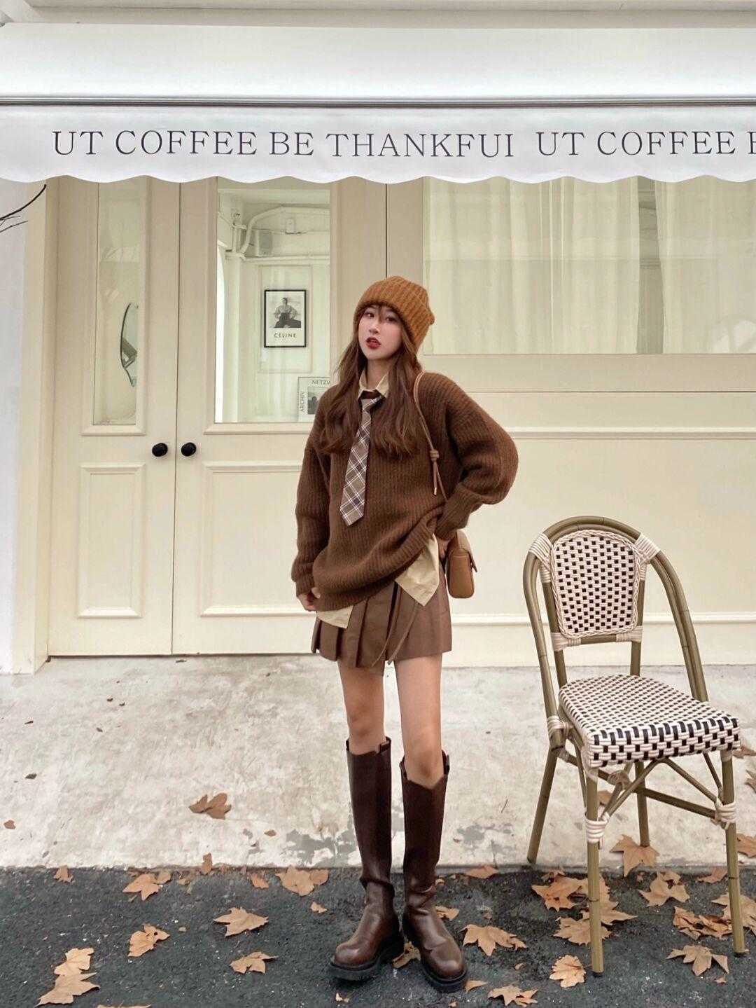 秋冬|复古又高级的咖色毛衣,穿搭变美有气质,让你与路人拉开距离