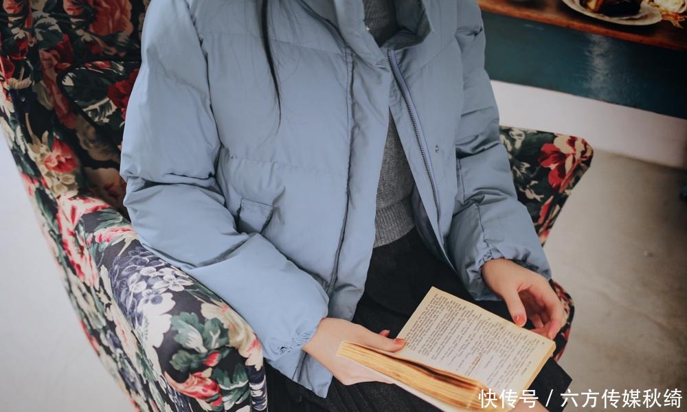 时尚|韩风短款羽绒服+毛衫的时尚搭