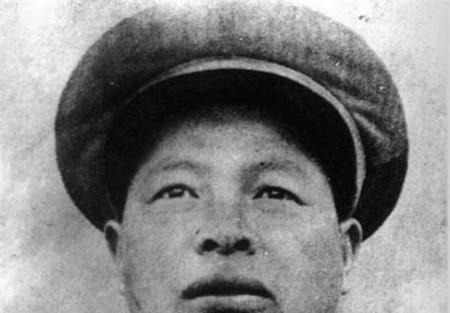 展开|在马家军面前,开国中将连续2次惨败,1年后展开复仇,全歼马家军