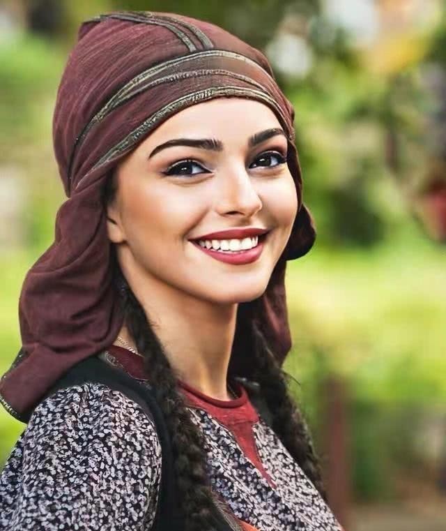 俄国|俄国士兵救下一船女奴,准备释放时女奴却齐声喊道:我们是自愿的