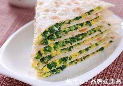 干面粉|烙饼时，别用凉水，用葱花和面，软香多层，比北方大妈做的还好吃