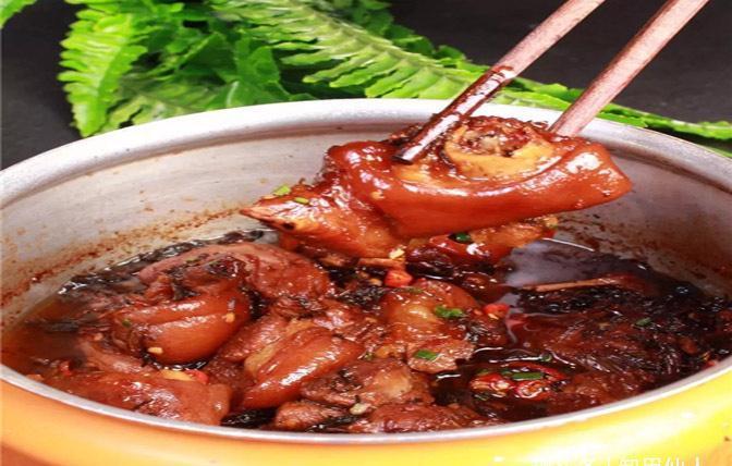 美食推荐：腊八豆酸菜干猪手、泡椒美蛙、XO酱爆皮皮虾肉制作方法