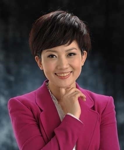 央视@央视三大未婚美女的书法各具魅力,堪称人美字牛,才气飞扬!