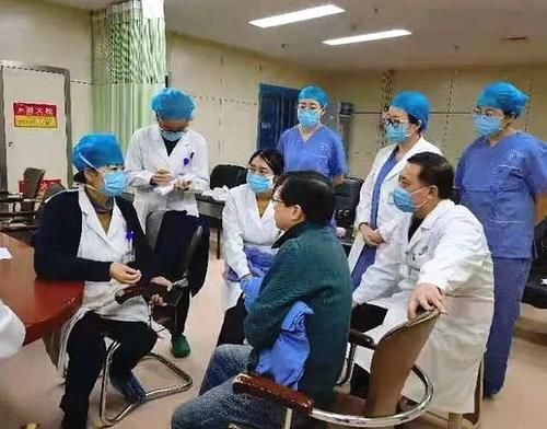 产科|孕妈饮食不注意 竟致母子同遇险,医生提醒:孕期异常呕吐腹痛别大意