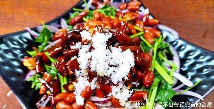  年夜饭少不了凉菜，这菜简单一拌就好，营养高寓意好，开胃又解腻