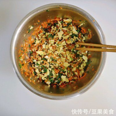 春季时令尝鲜野菜??荠菜素春卷??低脂少油版