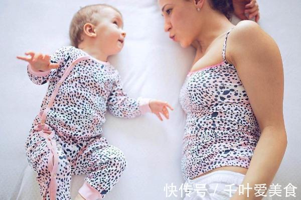 当妈|同龄发小,一个19岁生娃一个39岁当妈,多年后见面差距太明显