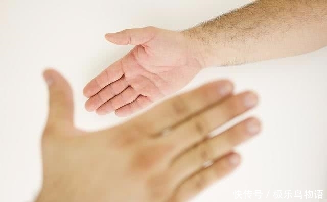 身体|头晕是高血压的第一信号? 若身体有3个变化, 或许血压升高了