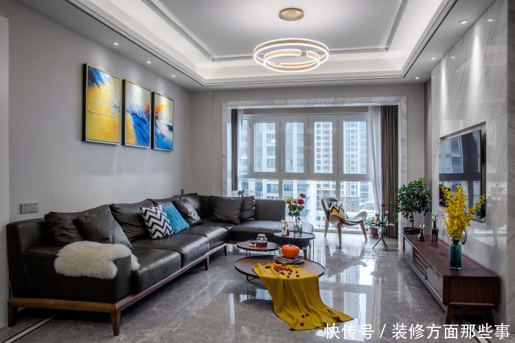人工吊顶|黑白灰为主调112平房子,丰富色彩打破硬装的高冷有家的温度