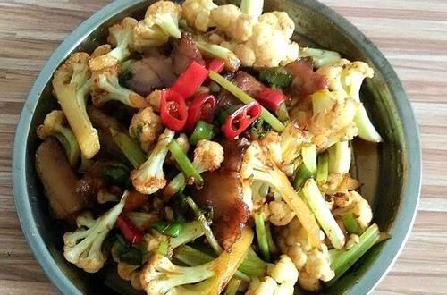 瞬间光盘的家常菜，简单经济很实惠，上桌鲜香扑面，让你食欲大增