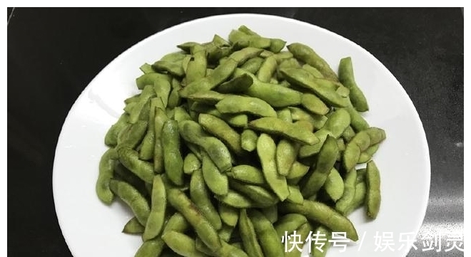 臭豆腐|这菜闻着臭,吃着香,尝一口就能让你停不下来,一斤根本不够吃