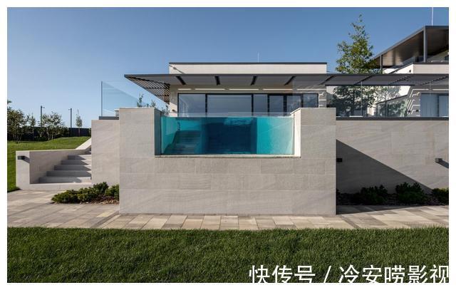 游泳池|夫妻逃离城市，自建1250㎡现代风格住宅，这场面令人叹为观止