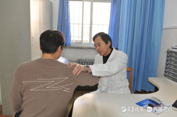 潍坊医学院|北大医疗鲁中医院李青中:谈骨论筋,医路奔跑的逐梦者