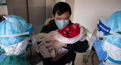 宝爸|产妇顺利生下男婴，6天后又生下双胞胎，看到性别宝爸开心坏了