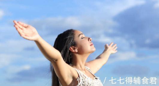 艾灸|耳朵,人体自带养生丹!每天10分钟,通畅气血,治病、养生又延寿