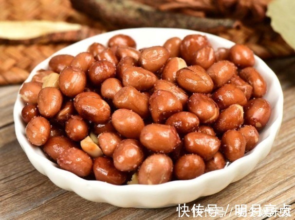 松子松子|4种零食，孩子吃后不仅长高个且很聪明，有些父母却不让孩子吃