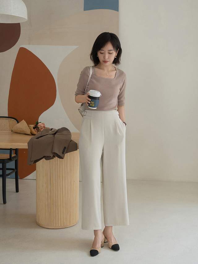 百搭|穿来穿去,还是“小白裤”百搭日常,搭配西装干练知性,美得高级