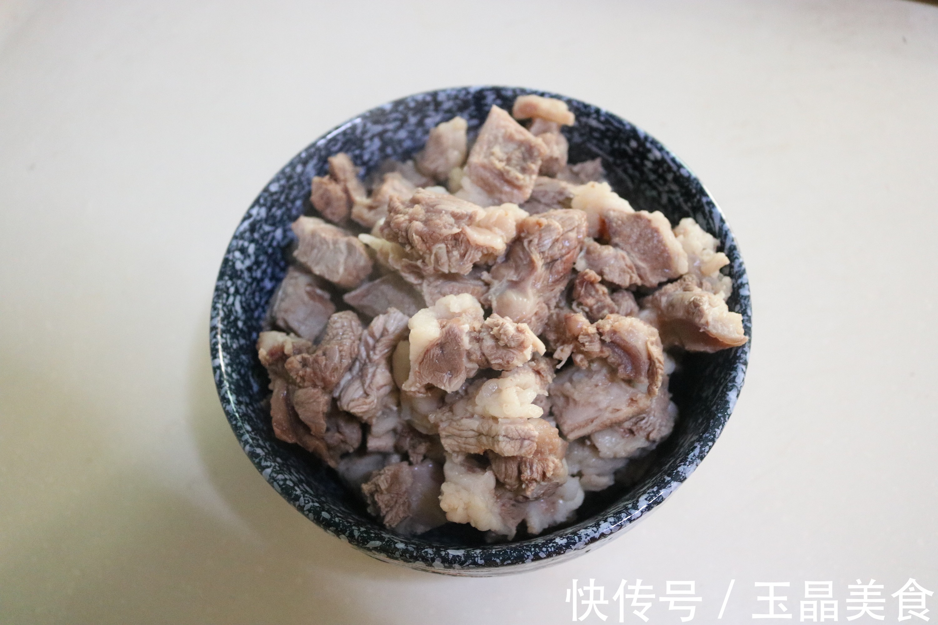 孩子|这道炖菜太香了,我家一年吃三季,大人孩子都喜欢,总吃不够