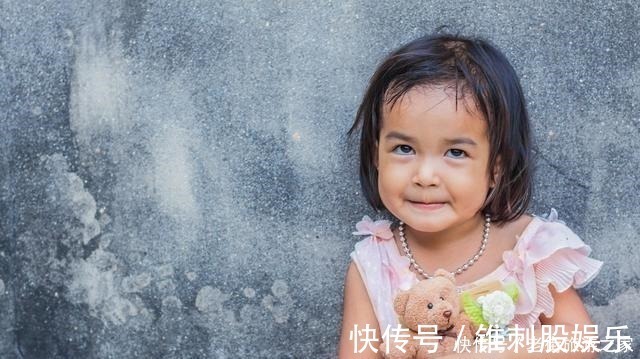 孩子|宝宝几月开始认生若是在这个月份,说明宝宝将来多半是个小学霸
