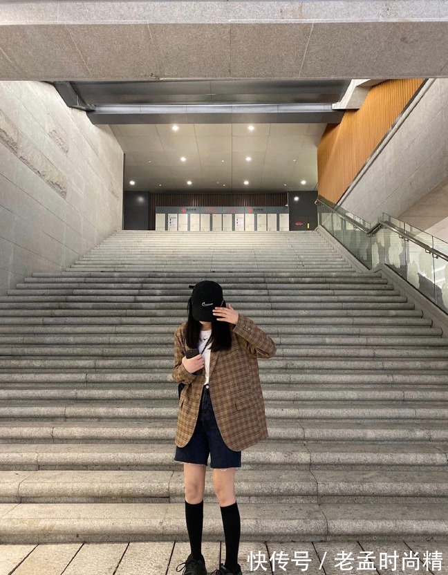 西装|西装+短裤,显瘦又气质,穿西装也不再死板