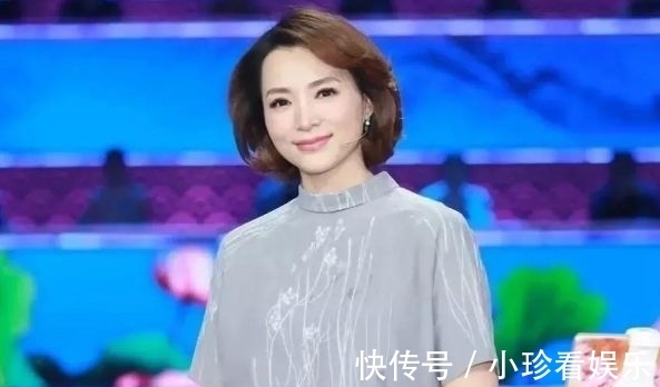 求婚|曾6次主持央视春晚，3次向董卿求婚获董母大力支持，55岁终于当爹