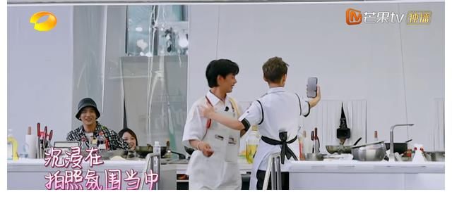 宁静|《中餐厅5》收官放大招,宁静丁真家人出镜,姚安娜亲友团引关注