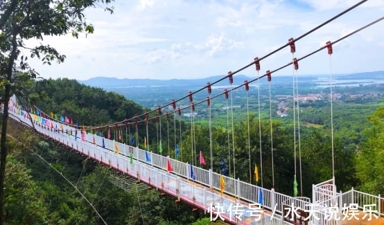 景区|玻璃栈道为何遭“全国大封杀”看完后，你还想去吗