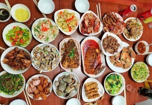 东北人家的家宴是这样的，满满都是家的味道