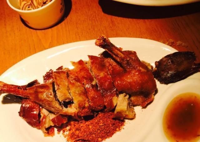 汉堡|美国肯德基出售人造肉炸鸡,为此还换了新包装,一份就能卖到56元