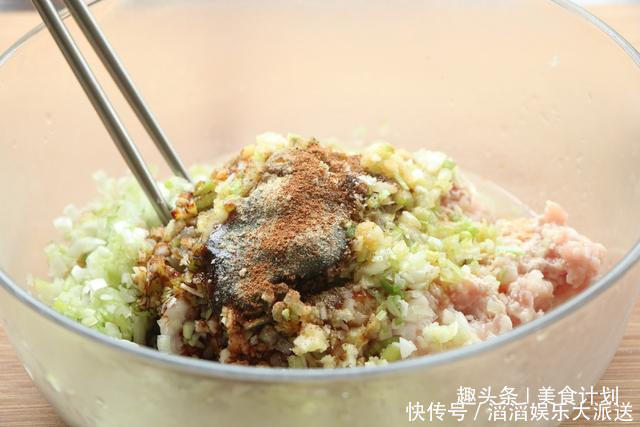 饺子|自制的美味早餐,香软柔滑,比普通水饺好吃更有滋味,特别回味