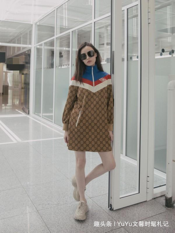 穿搭 连衣裙+高跟鞋过时了!聪明女人早已爱上平底鞋,减龄百搭又舒适