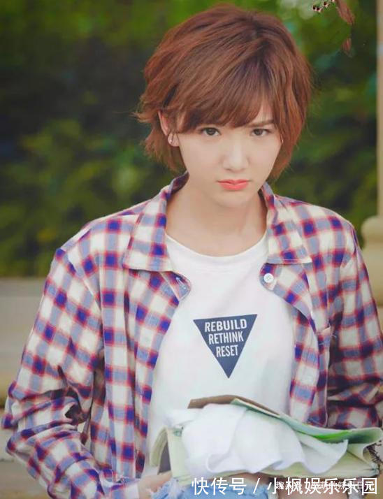 直发|女人40岁后别乱烫发!今夏流行这3种“短发”,显小了10岁都不止