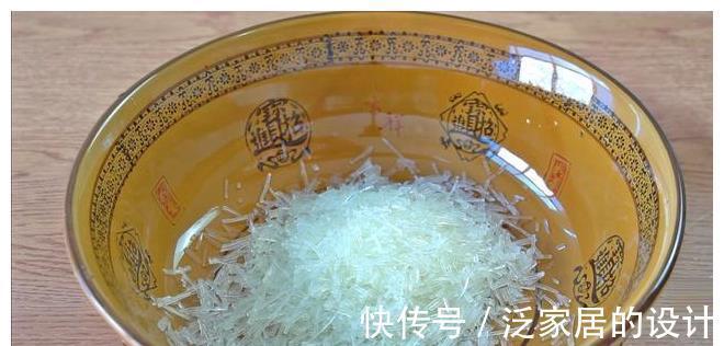 亦菜|最近早餐迷上这道面食，一擀一卷，咬一口满嘴香，三伏天要多吃