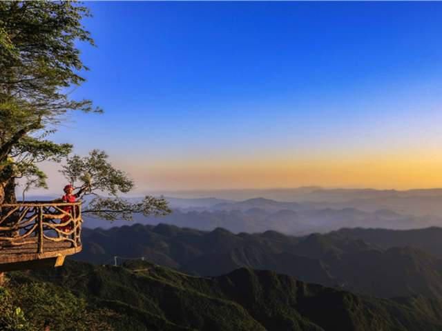 真面目|宛如仙境的千古名山 ，坐落在神秘的北纬30°，却从未露过真面目