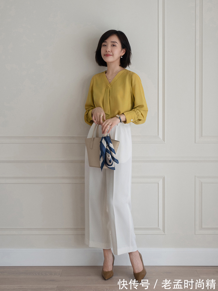 搭配|秋季不要瞎打扮,针织衫搭配百褶裙温柔优雅又保暖,美得高级