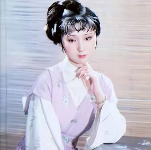 陈晓旭!宁死不手术,出家不到三月病逝:“人间仙子”陈晓旭被误解的悲剧