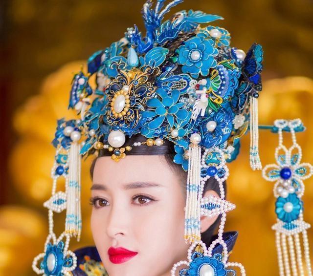 登上|刘娥实现了皇后的梦想，甚至登上了可与吕后、武后媲美的事业顶峰！