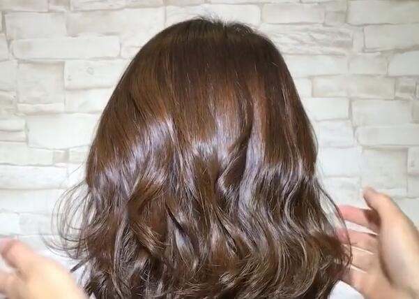 木马 齐肩发不长不短很难受,新春发型木马烫搭配棕色才好看,减龄可爱