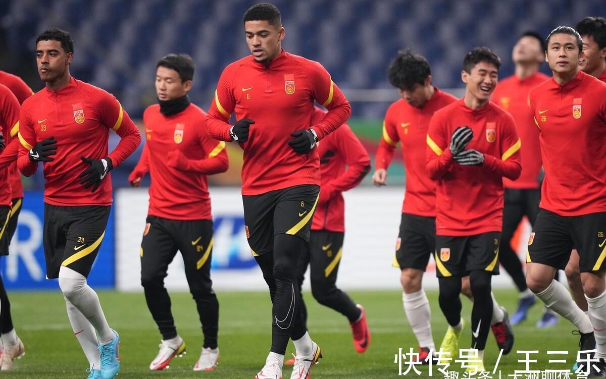 卡塔尔世界杯|权威媒体针对国足给出积极建议,球迷齐声认同!中国足协压力大了