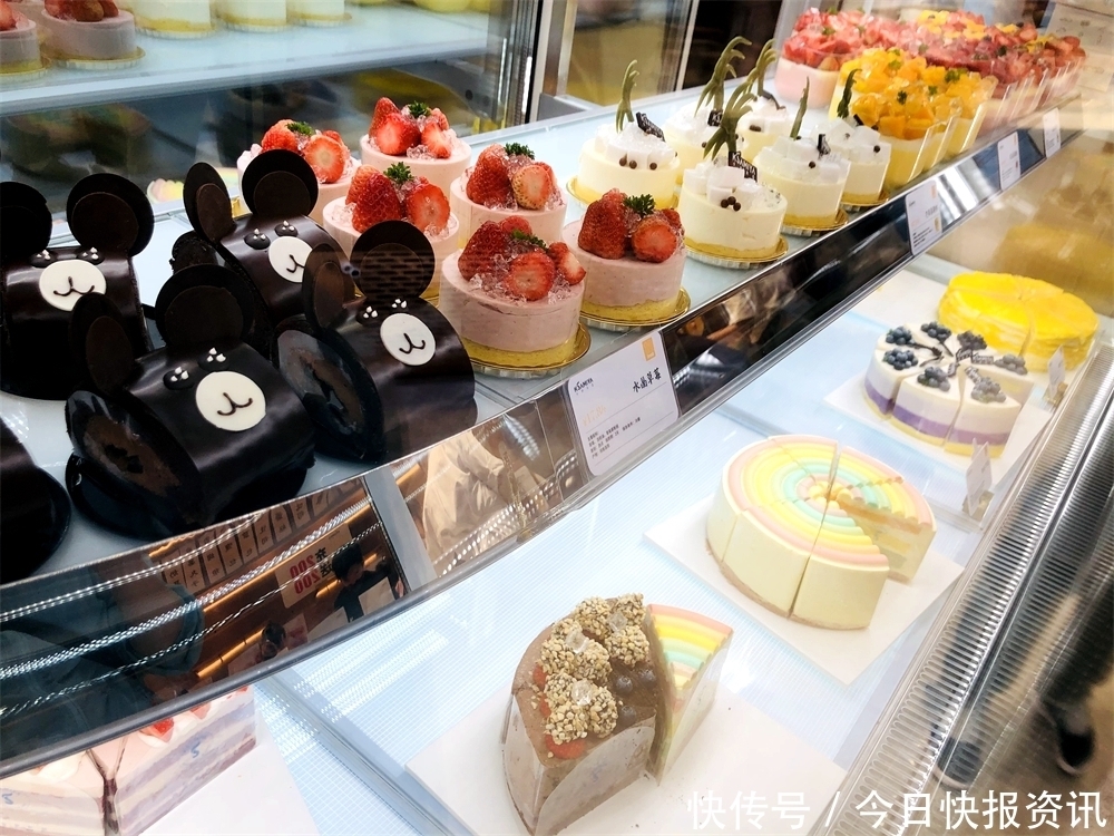 一日游千年·洛阳历史文创蛋糕艺术展暨洛阳卡萨米亚12flash万达店惊艳亮相