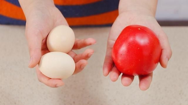 天冷了，我家隔天就用番茄和鸡蛋这样做，别不懂吃早餐