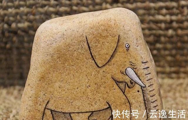 彩纸!捡些石头回家,再也不为手工课作业愁附5个DIY石头彩绘教程