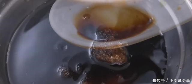 我家草鱼从不红烧,教你懒人做法,不加一滴水,上桌被全吃光!